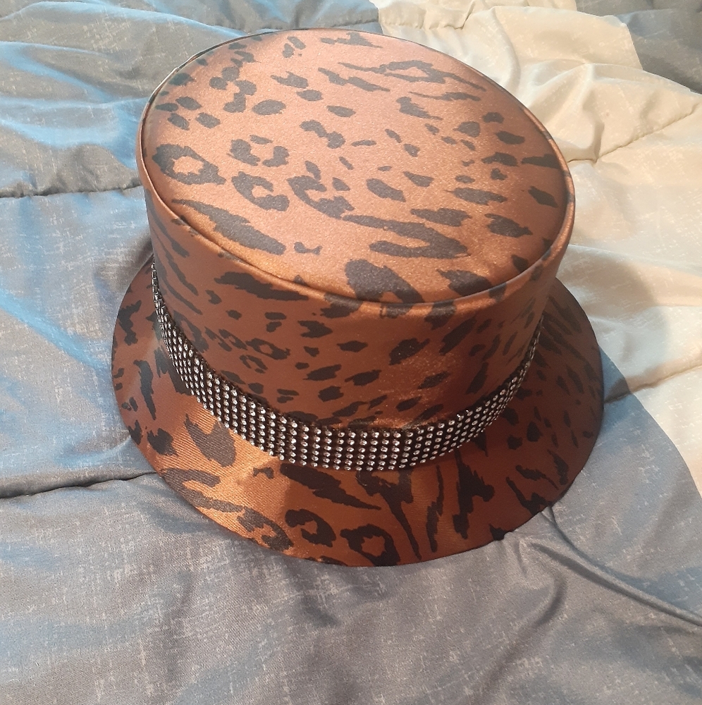 Bucket Hat - Picture 2 of 3